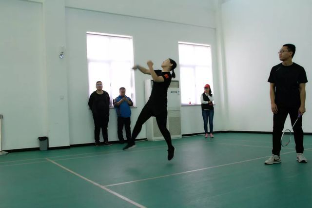 乾港集團第一屆羽毛球比賽